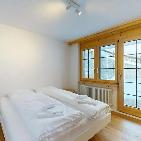 公寓 Modern And Spacious With Balcony Facing South, Marietta #2 *