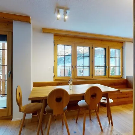 公寓 Modern And Spacious With Balcony Facing South, Marietta #2