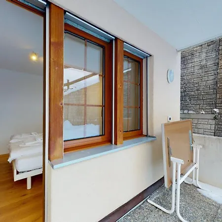 公寓 Modern And Spacious With Balcony Facing South, Marietta #2